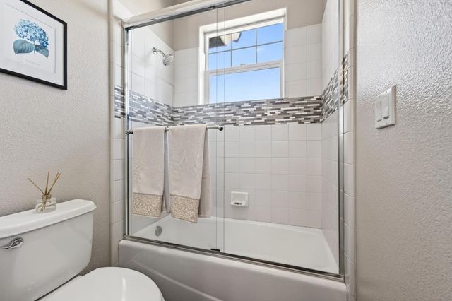 1714 Arena Dr, Davis, CA 95618