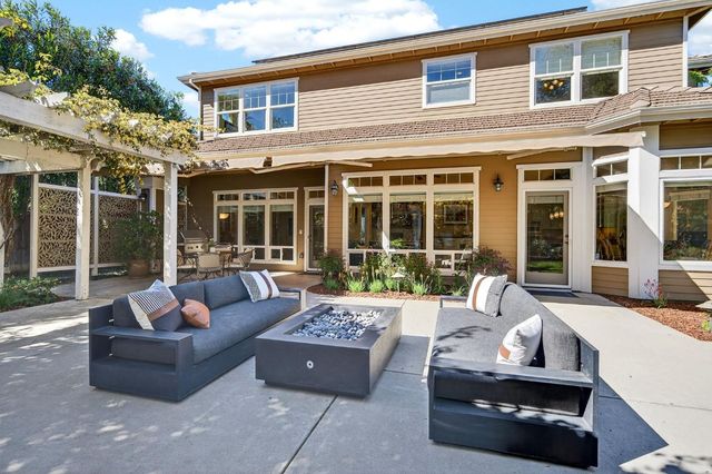 1714 Arena Dr, Davis, CA 95618