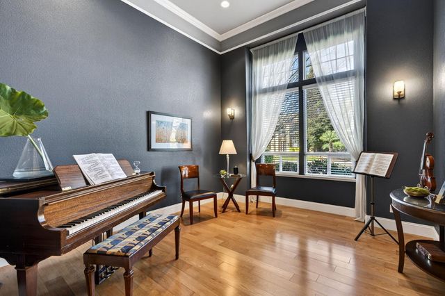 1714 Arena Dr, Davis, CA 95618