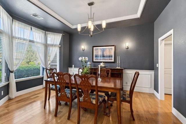 1714 Arena Dr, Davis, CA 95618