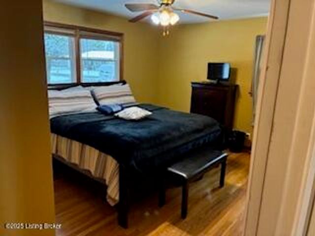 3212 Carrie Dr, Louisville, KY 40216