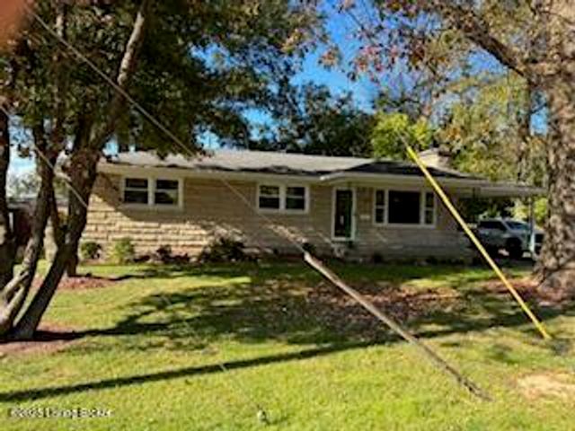 3212 Carrie Dr, Louisville, KY 40216