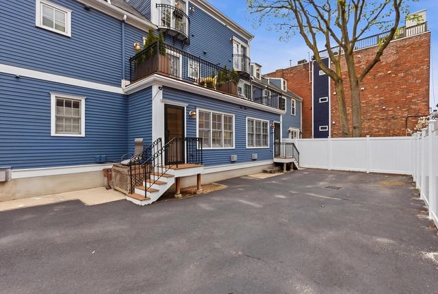 69 High Street 2, Boston, MA 02129