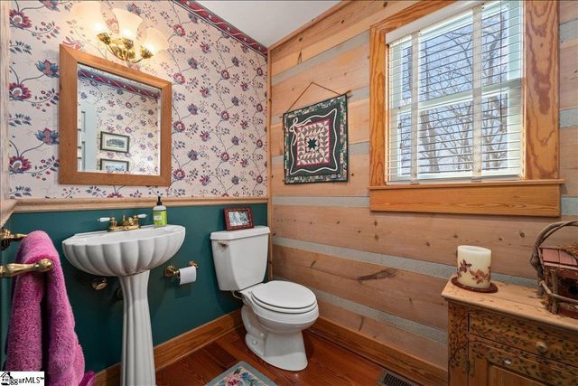 512 Doe Run, Pickens, SC 29671