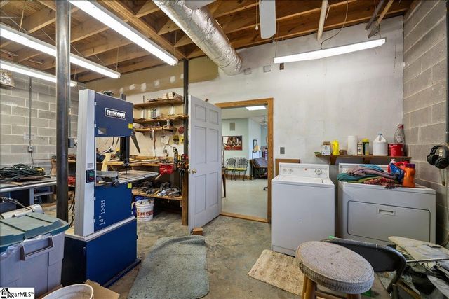 512 Doe Run, Pickens, SC 29671