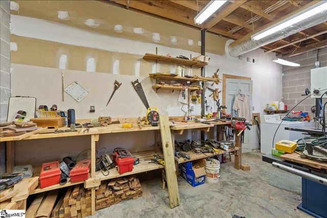 512 Doe Run, Pickens, SC 29671