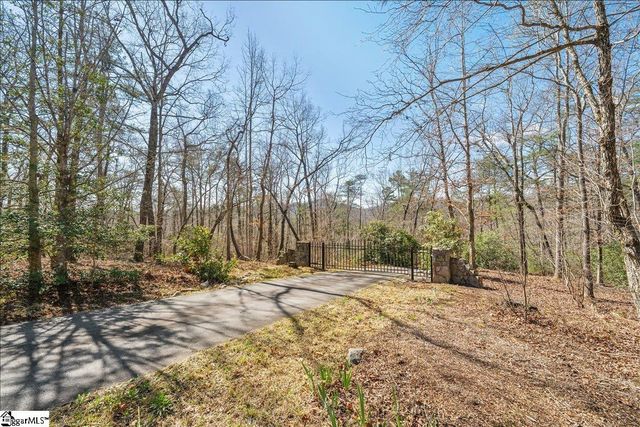 512 Doe Run, Pickens, SC 29671