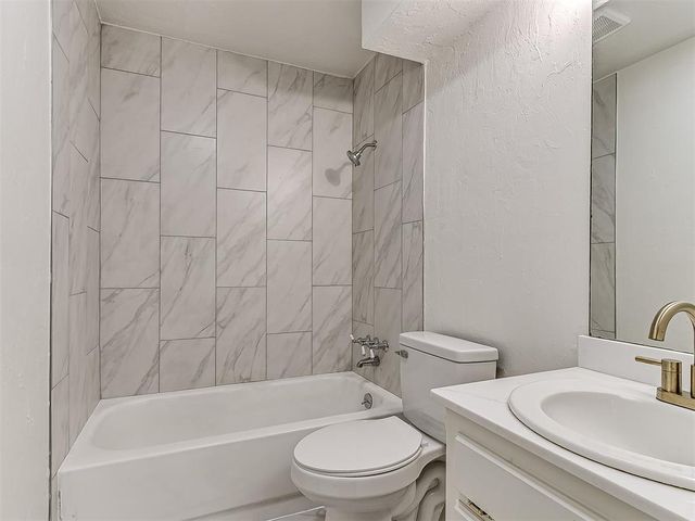 4701 Royal Oak Drive, Oklahoma City, OK 73135