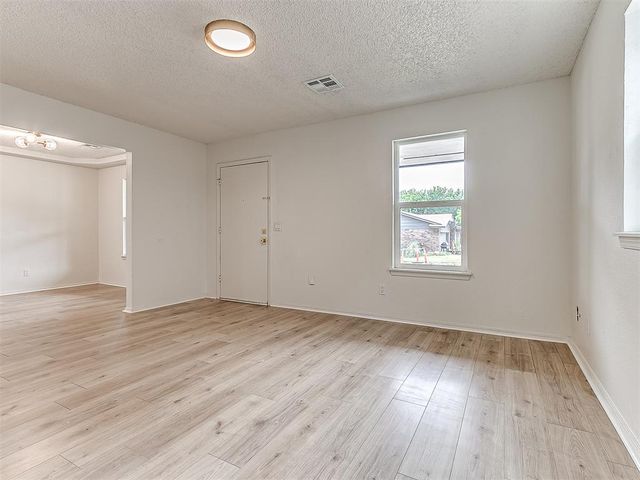 4701 Royal Oak Drive, Oklahoma City, OK 73135