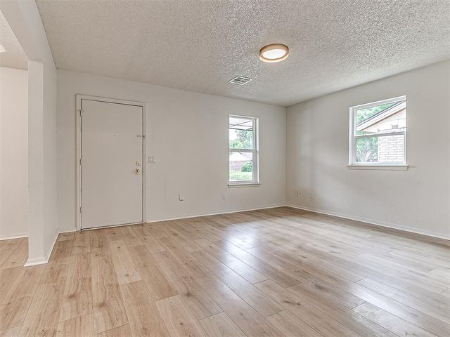 4701 Royal Oak Drive, Oklahoma City, OK 73135