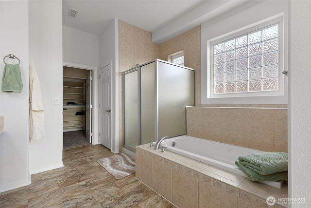 8025 Columbia Way NE, Lacey, WA 98516