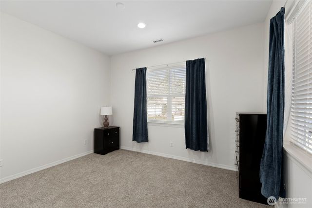 8025 Columbia Way NE, Lacey, WA 98516