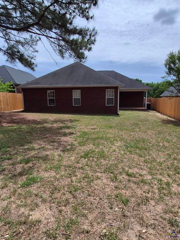 217 Cart Path Way, Bonaire, GA 31005