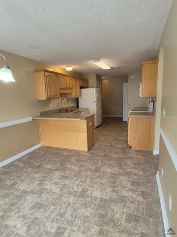 217 Cart Path Way, Bonaire, GA 31005