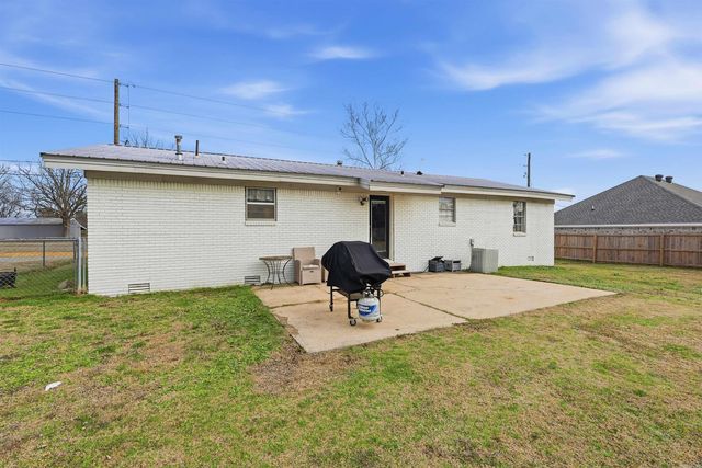 918 S Fir, Beebe, AR 72012