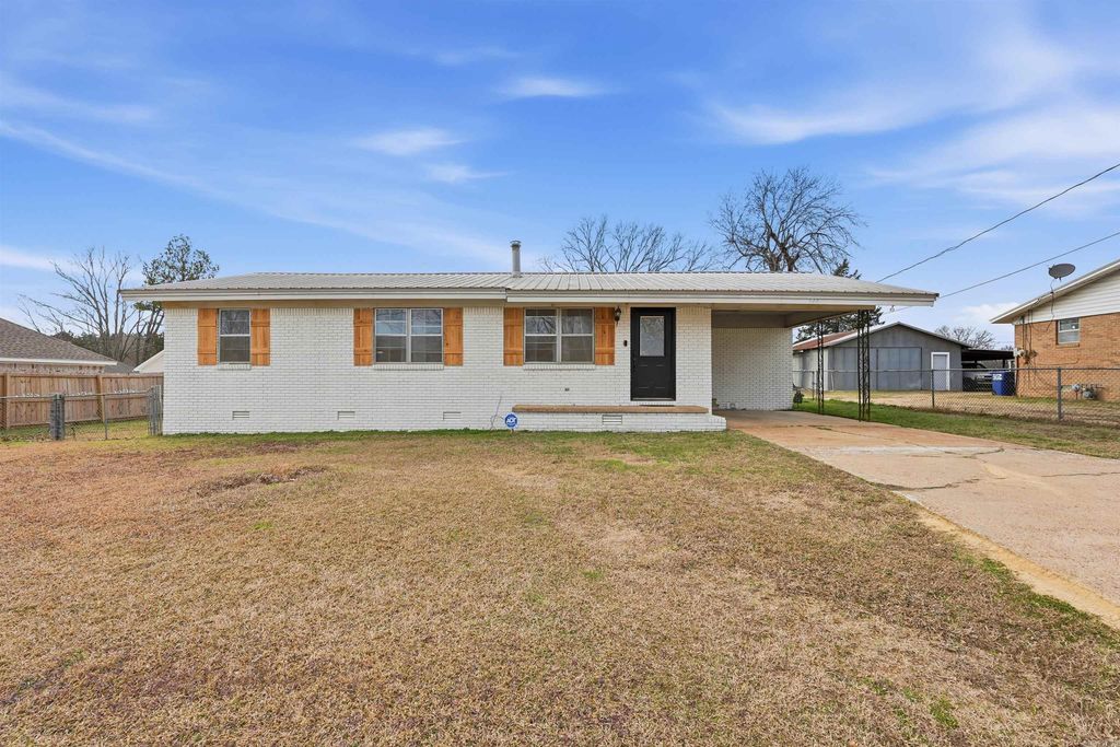 918 S Fir, Beebe, AR 72012