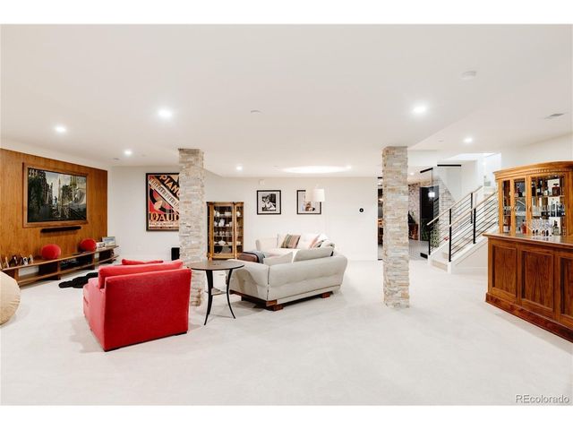 6816 Goldbranch Dr, Niwot, CO 80503