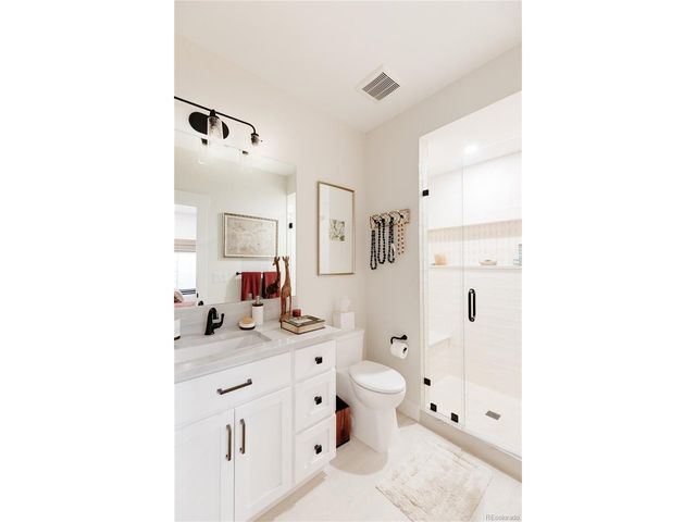 6816 Goldbranch Dr, Niwot, CO 80503