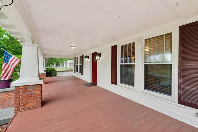 804 W Main Street, Benson, NC 27504