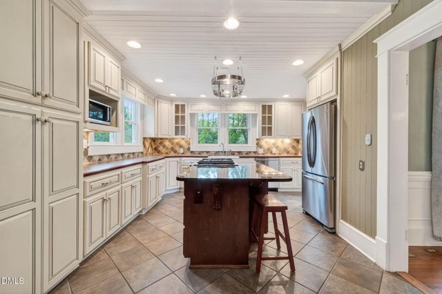 804 W Main Street, Benson, NC 27504