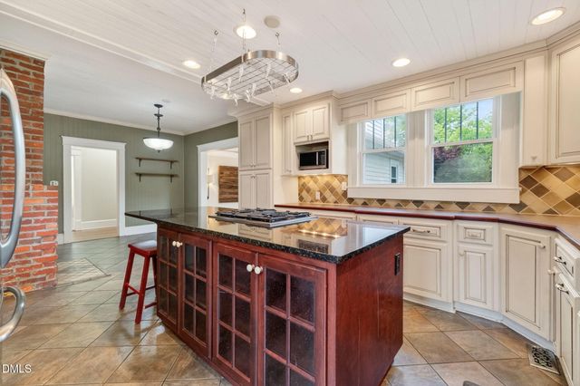 804 W Main Street, Benson, NC 27504