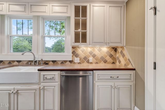 804 W Main Street, Benson, NC 27504