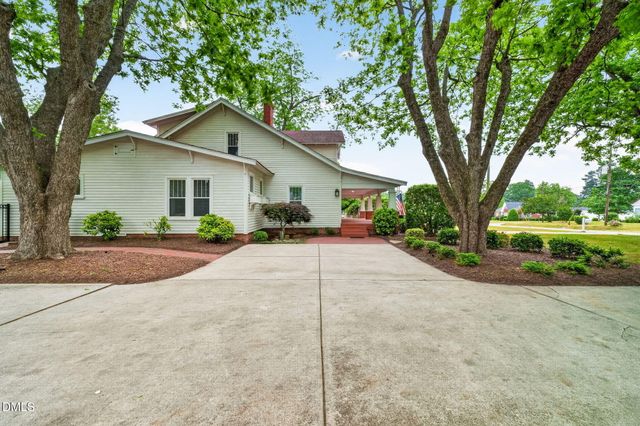 804 W Main Street, Benson, NC 27504