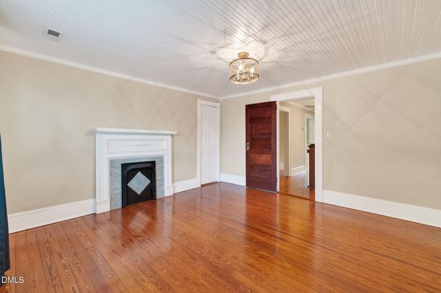 804 W Main Street, Benson, NC 27504
