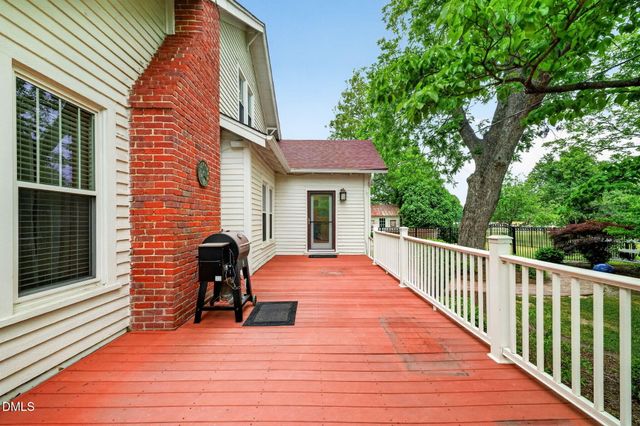 804 W Main Street, Benson, NC 27504