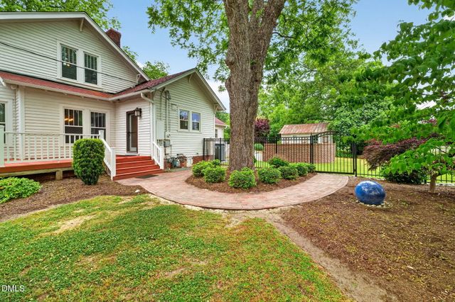 804 W Main Street, Benson, NC 27504