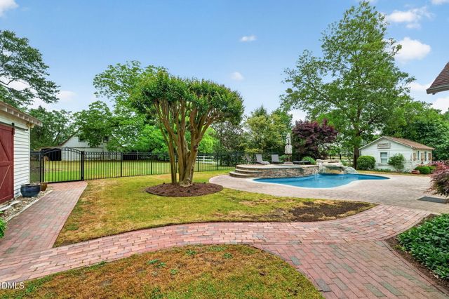 804 W Main Street, Benson, NC 27504