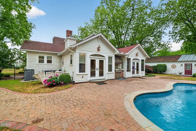 804 W Main Street, Benson, NC 27504