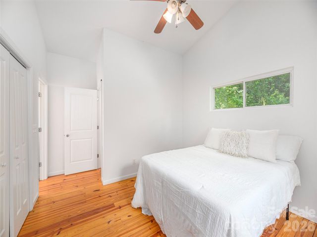420 State Street, Asheville, NC 28806