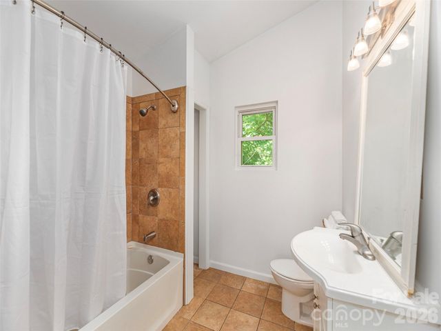 420 State Street, Asheville, NC 28806