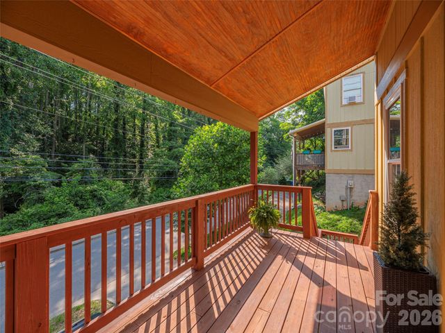 420 State Street, Asheville, NC 28806