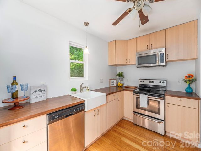 420 State Street, Asheville, NC 28806