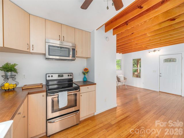 420 State Street, Asheville, NC 28806
