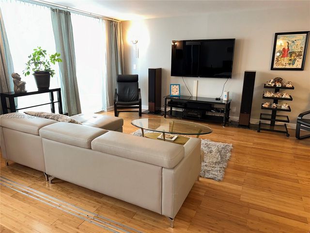 6039 Collins Avenue 1205, Miami Beach, FL 33140