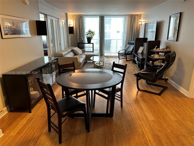 6039 Collins Avenue 1205, Miami Beach, FL 33140