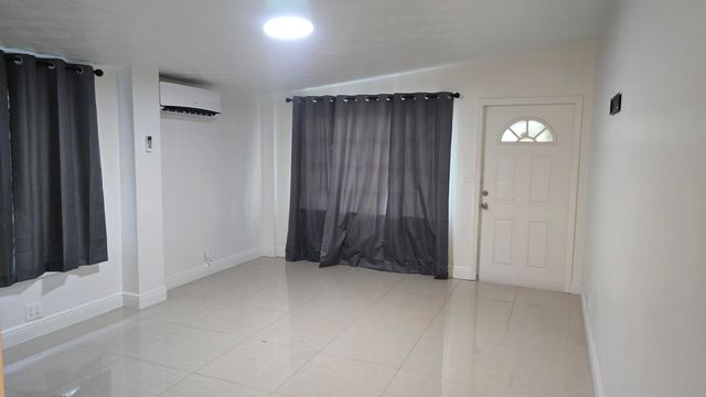 1933 NE 48th Street, Pompano Beach, FL 33064