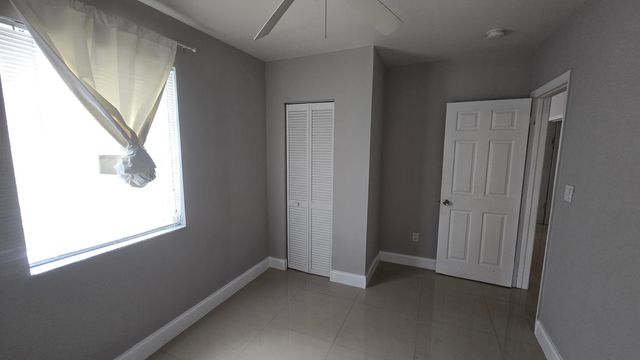 1933 NE 48th Street, Pompano Beach, FL 33064