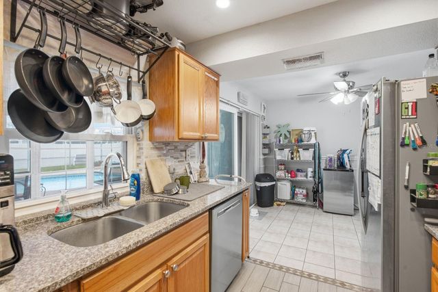 1806 DRIFTWOOD CIRCLE S, Oldsmar, FL 34677