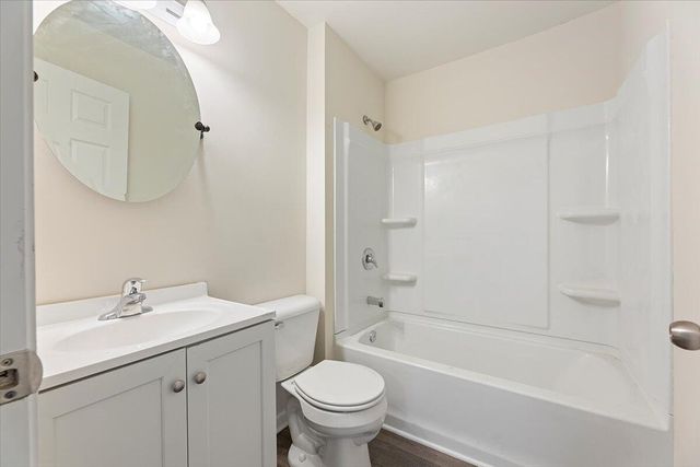 114 RIORDAN Street, Crescent, IA 51526