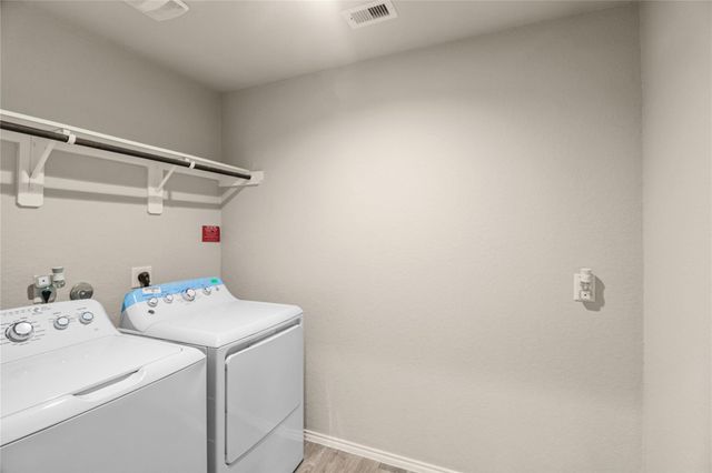 6706 Twin Oaks Lane, Rosenberg, TX 77469