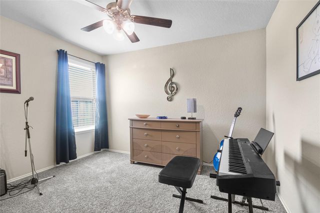 6706 Twin Oaks Lane, Rosenberg, TX 77469