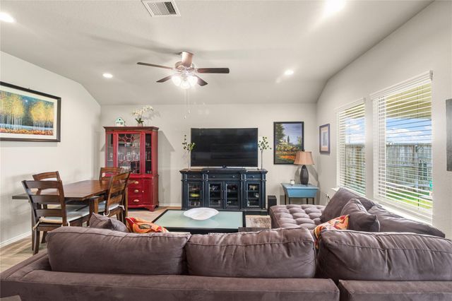 6706 Twin Oaks Lane, Rosenberg, TX 77469