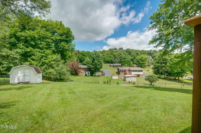 503 Sunnyvale Drive, Johnson City, TN 37601