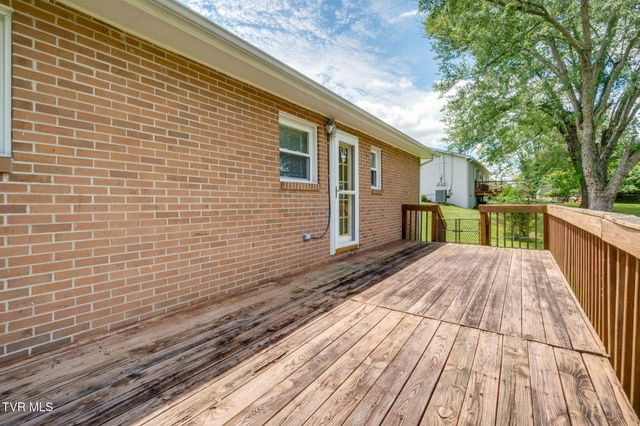 503 Sunnyvale Drive, Johnson City, TN 37601