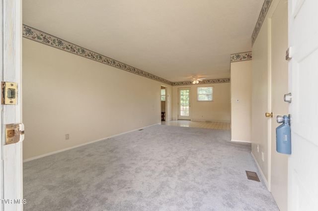 503 Sunnyvale Drive, Johnson City, TN 37601