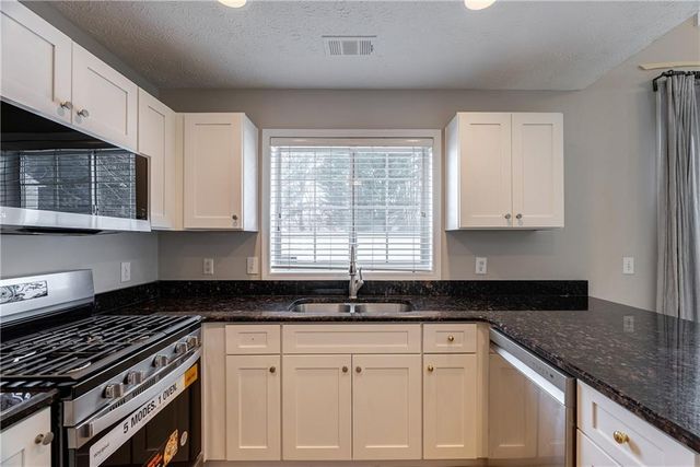 211 Harmony Court, Milton, GA 30004